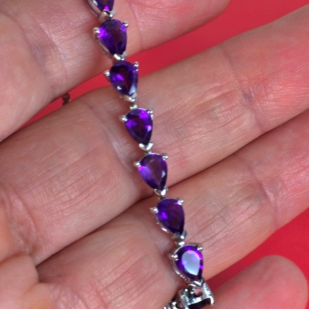 925 Sterling Silver Adjustable Bracelet with Natural Amethyst Gemstone.